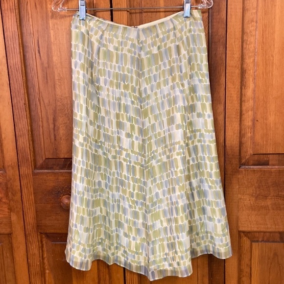 Talbots Silk Fit and Flare Geometric Skirt Size 4 - Picture 1 of 12